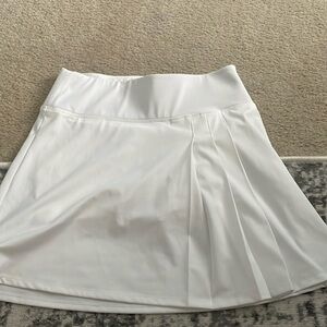 Tommy Bahamas active white skirt
